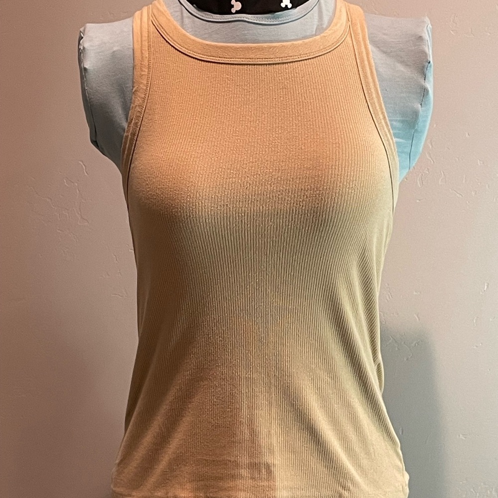 GAP Women's Beige Ribbed Tank Top